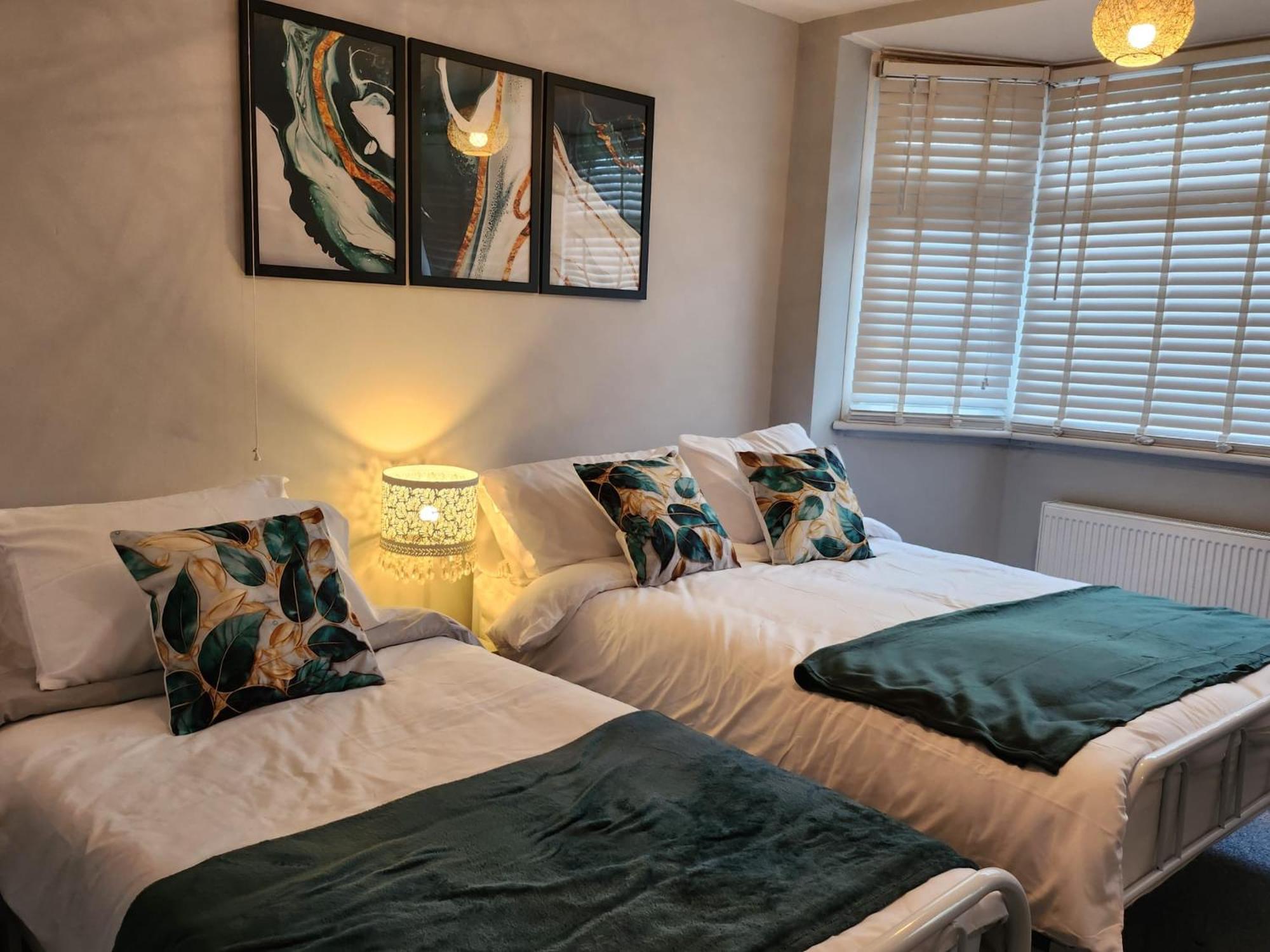 Apartment Dale House- Free Secured Parking